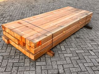 Ca. 26x Douglas Balken Fijnbezaagd, 120x120mm, Lengte 300cm